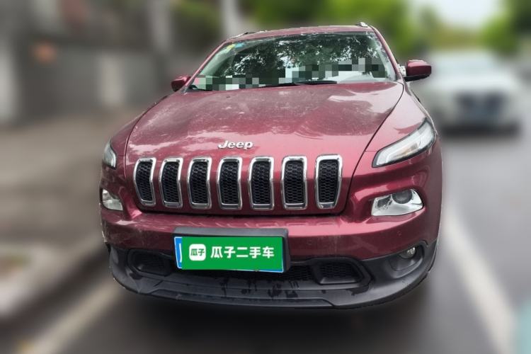 Used Jeep Cherokee 2016 2.0L Superior Edition
