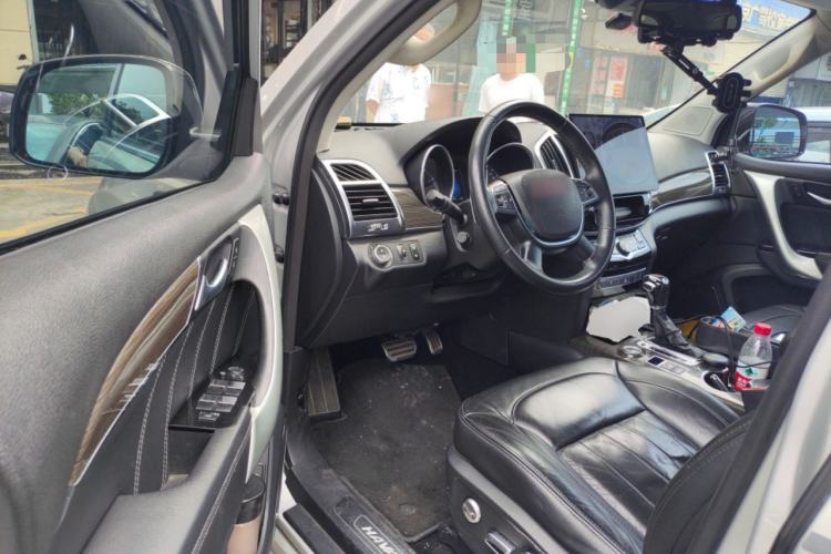 Used Haval H9 2015 2.0T Four-Wheel Drive Luxury 7-Seater
