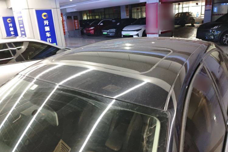 Used Volkswagen Sagitar 2014 Revised Version 1.4TSI Automatic Luxury Edition
