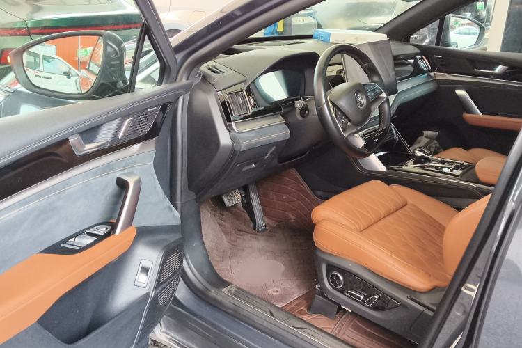 Used BYD Tang New Energy 2022 EV 730KM Luxury Model
