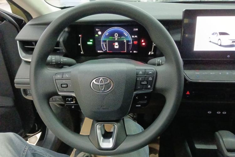 Used Toyota Camry 2024 Dual-Motor 2.0 HE Elite Edition
