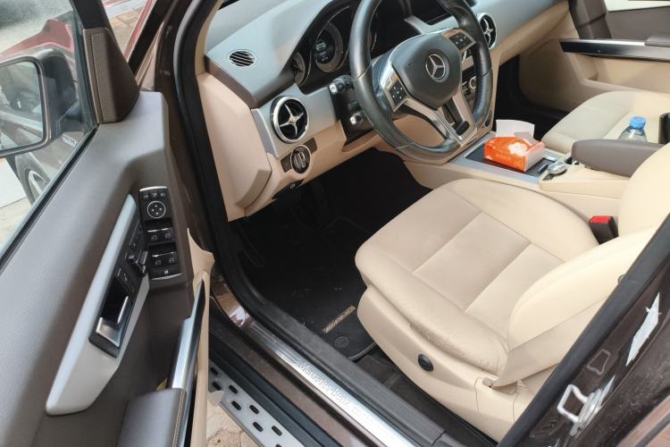 Used Mercedes-Benz GLK-Class 2015 GLK 300 4MATIC Fashion Edition Ultimate Version Driver Seat