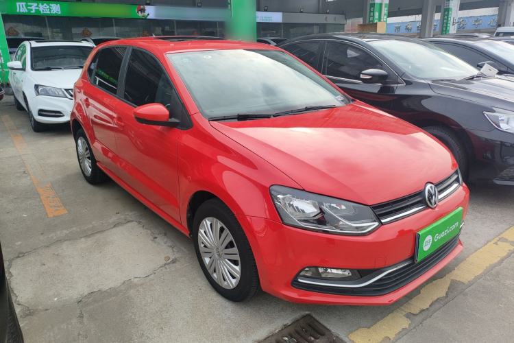 Used Volkswagen Polo 2016 1.6L Automatic Comfort Model Front Right 45 Deg