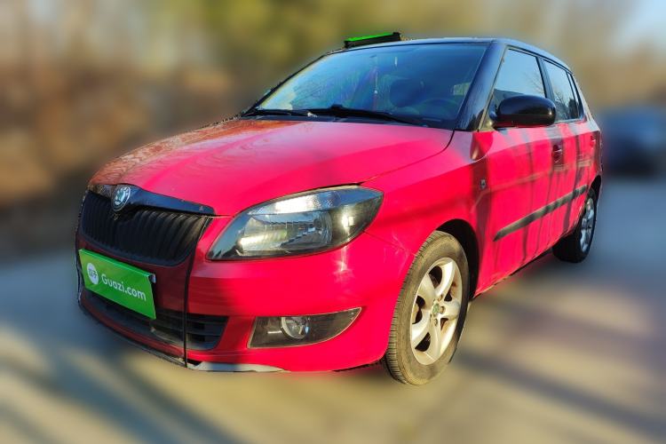 Used Skoda Fabia 2012 1.6L Automatic Cool Black Edition