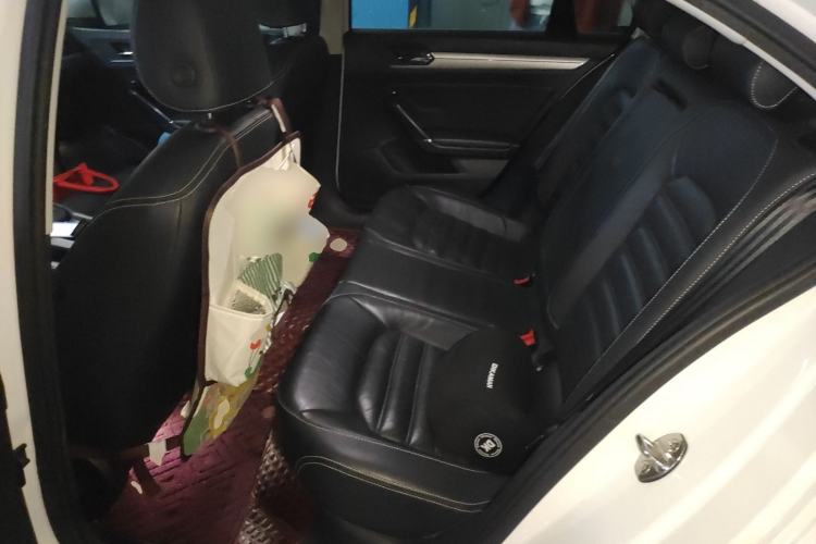 Used Volkswagen Lamando 2017 280TSI DSG Luxury Edition
