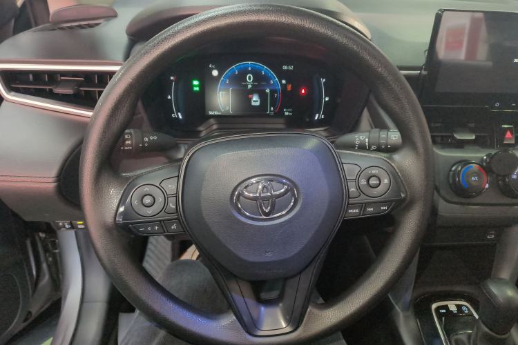 Used Toyota Corolla Cross 2024 2.0L Pioneer Edition
