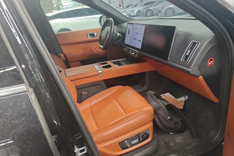 Used Li Auto L8 2023 Pro Model
