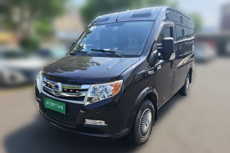 Used Dongfeng Yufeng 2021 2.3T V9 Logistics Vehicle Short Wheelbase Mid-Roof Design 5-9 Seater China V Emission Standard WP2.3