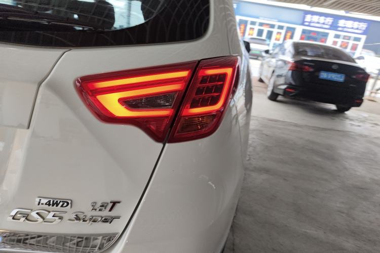 Used GAC Trumpchi GS5 Super 2015 1.8T Automatic All-Wheel Drive Luxury Navigation Edition
