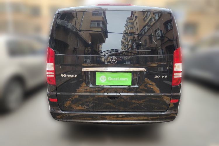 Used Mercedes-Benz Viano 2013 3.0L Navigator Edition