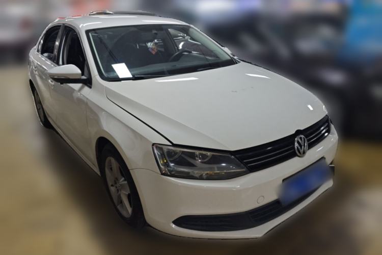 Used Volkswagen Sagitar 2012 1.6L Automatic Fashion Edition Front Right 45 Deg