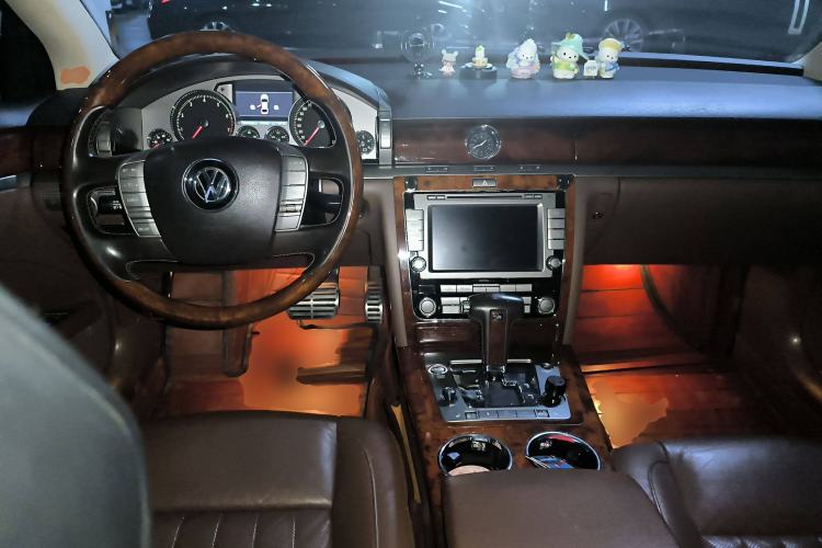 Used Volkswagen Phaeton 2012 3.0L Executive Version
