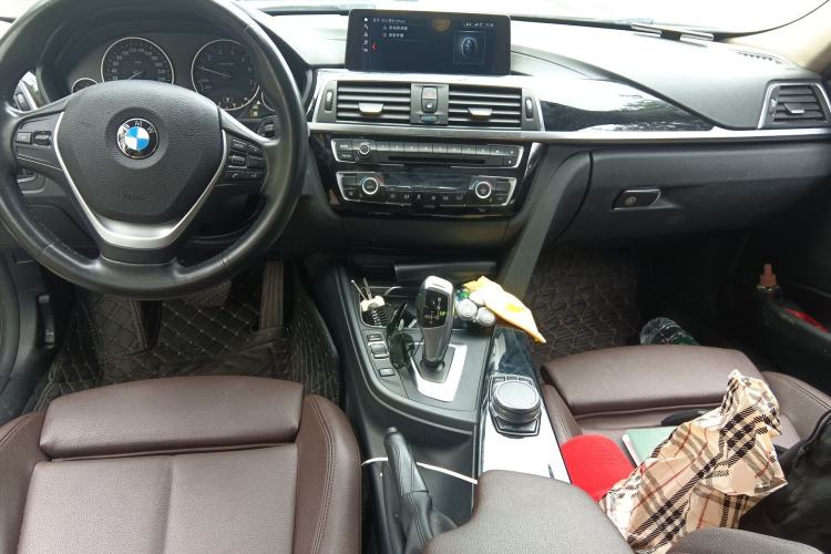 Used BMW 3 Series 2019 320Li Fashion Model Center Console