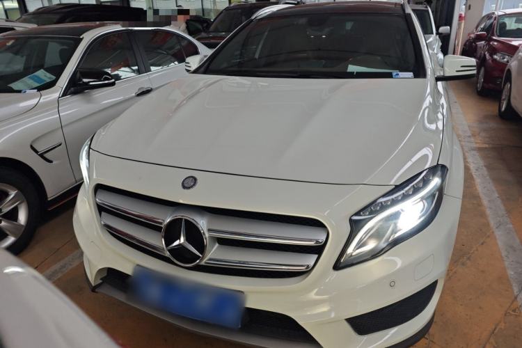 Used Mercedes-Benz GLA 2015 GLA 260 4MATIC Front