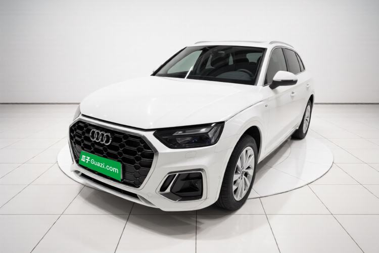 Used Audi Q5L 2022 40T Luxury Dynamic Model Guazi used car, China used car export, Used car for sale, Used cars, Cheapest cars for sale