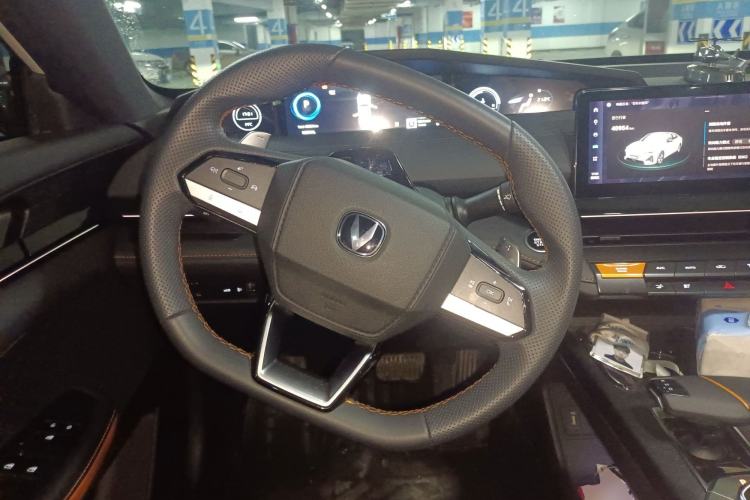 Used CHANGAN UNI-V 2022 1.5T Prestige Version Steering Wheel