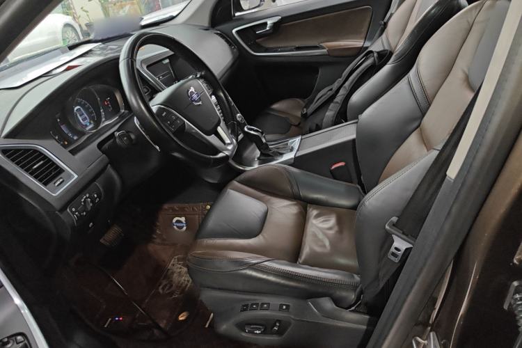 Used Volvo XC60 2014 T6 Zhiyi Edition
