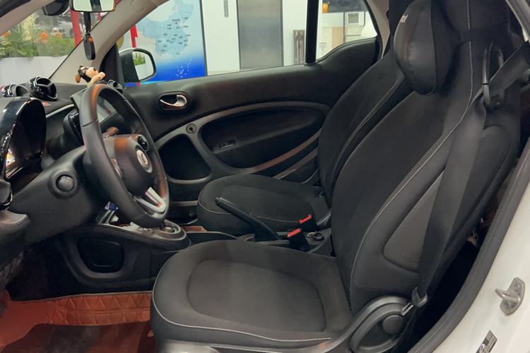 Used smart fortwo 2019 0.9T 66kW Hardtop Wind Power Edition China VI