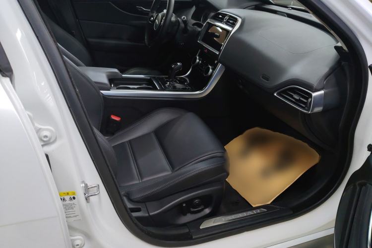 Used Jaguar XEL 2020 2.0T 200 PS S Advanced Elegance Edition
