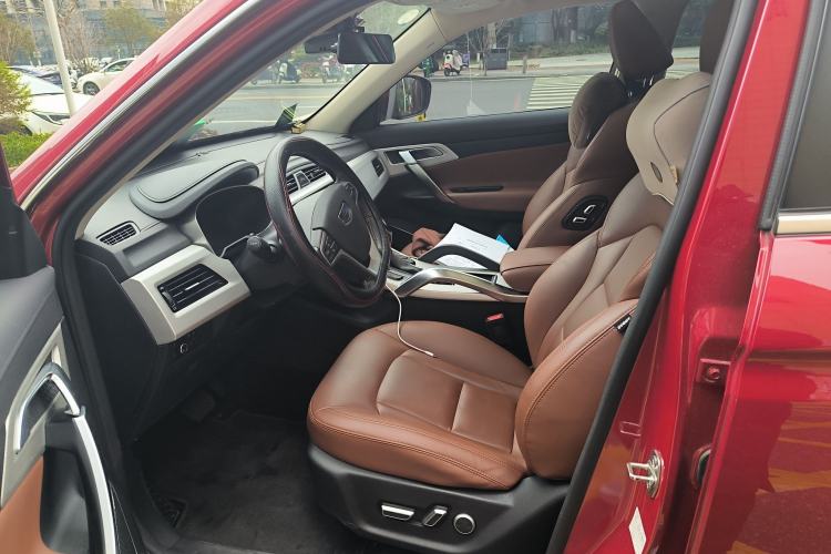 Used Geely Auto Emgrand X7 Sport 2018 1.8TD Automatic Two-Wheel Drive ZhiZun Model with 4G Connectivity