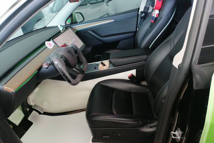 Used Tesla Model Y 2021 Performance High-Performance All-Wheel-Drive Version Left Front Seat