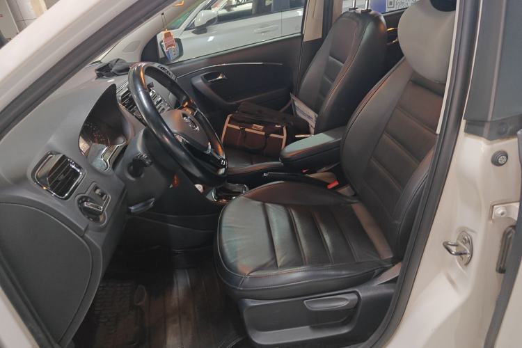 Used Volkswagen Polo 2016 1.6L Automatic Luxury Model
