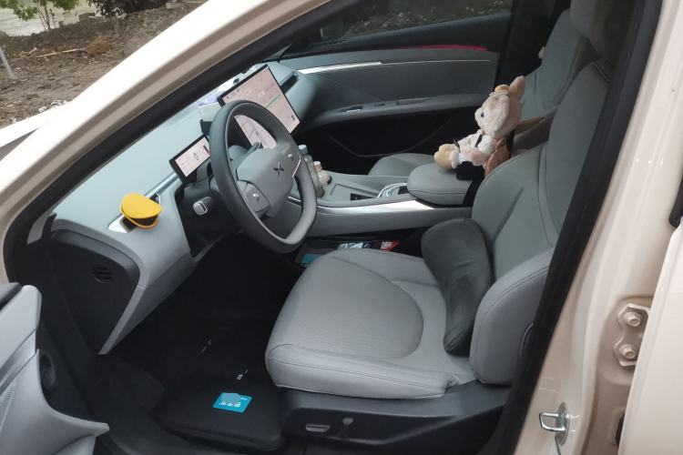 Used XPeng MONA M03 2024 620 with Ultra-Long Range Left Front Seat