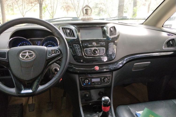 Used JAC Group Refine M2 2013 1.8L Manual Luxury Smart Model 5 Seats