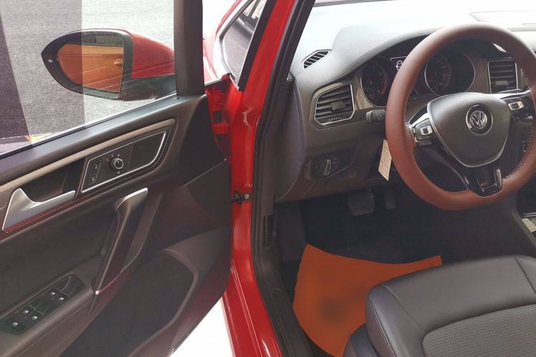 Used Volkswagen Golf Sportsvan 2018 230TSI Automatic Trend Edition