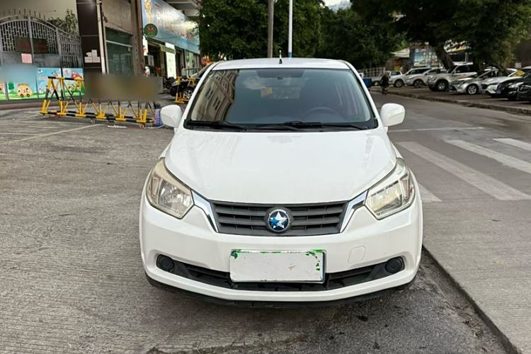 Used Venucia R50 2013 1.6L Automatic Fashion Edition
