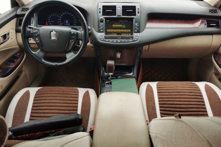 Used Toyota Crown 2010 3.0L Royal Saloon Center Console