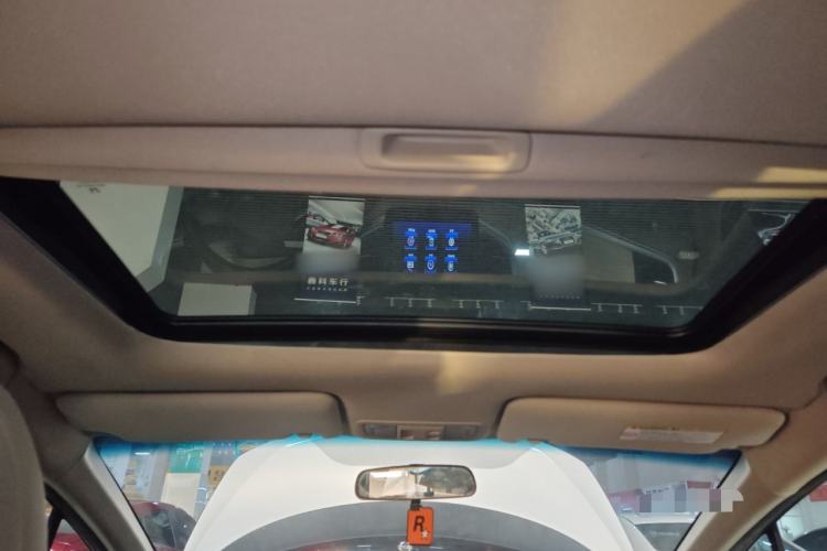 Used Honda Jade 2016 1.8L Automatic Comfort Elite Version 5 Seats Headliner