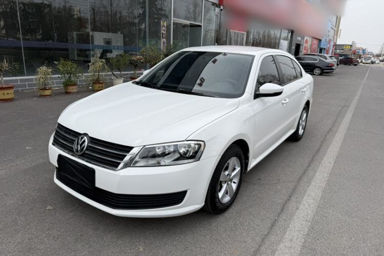 Used Volkswagen Lavida 2013 Revised Classic 1.6L Manual Fashion Edition
