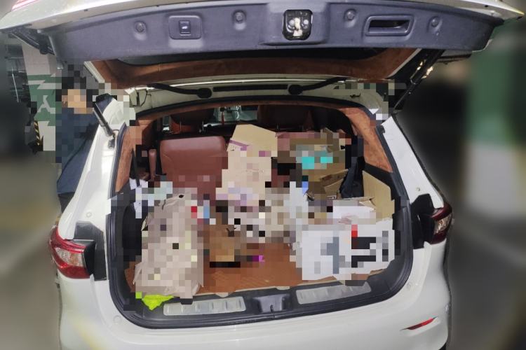 Used Infiniti JX 2013 JX35 Two-Wheel-Drive Excellence Edition
