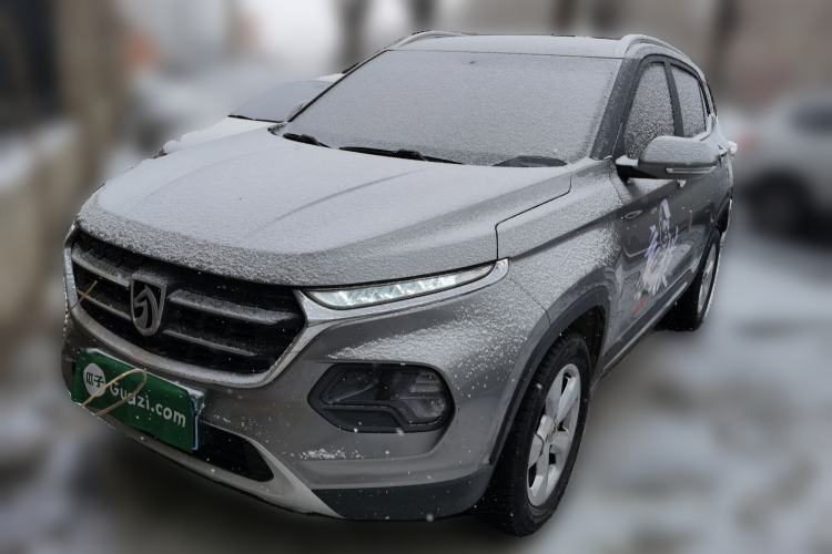 Used Baojun 510 2017 1.5L manual Comfort trim