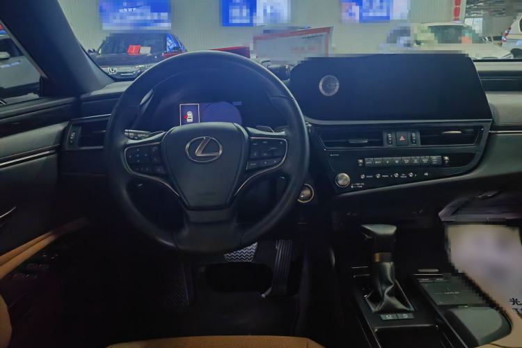 Used Lexus ES 2021 200 Excellence Edition
