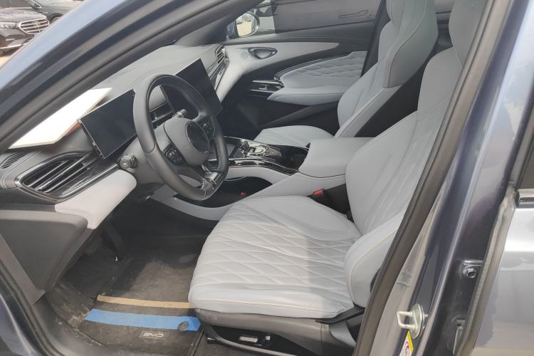 Used BYD Seal 2022 550 km Standard Range Rear-Wheel Drive Elite Version Left Front Seat