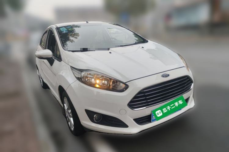 Used Ford Fiesta 2013 Hatchback 1.5L Automatic Fashion Edition Front Right 45 Deg