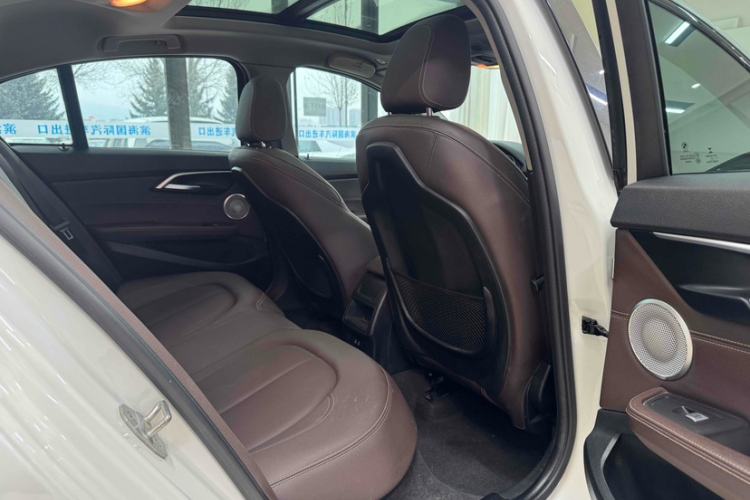 Used BMW 1 Series 2021 120i M Sport Night Edition Interior 13