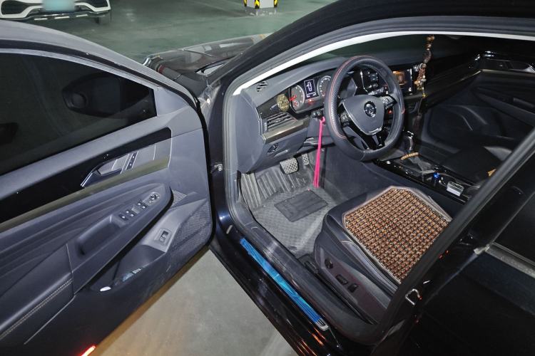 Used Volkswagen Passat 2019 330TSI Elite Edition China V Standard Driver Seat