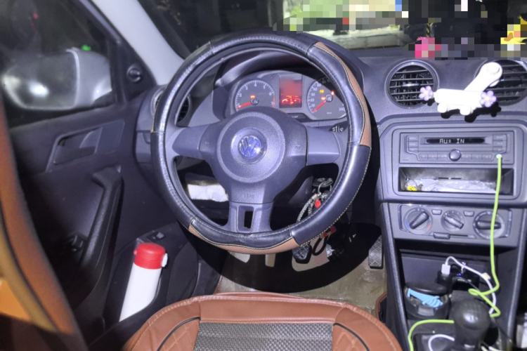 Used Volkswagen Jetta 2015 1.6L Manual Fashion Edition Steering Wheel