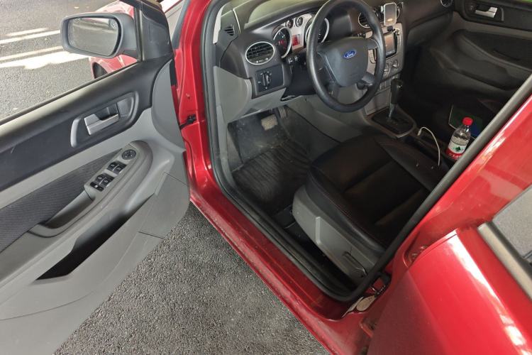 Used Ford Focus 2013 Hatchback Classic 1.8L Automatic Base Model