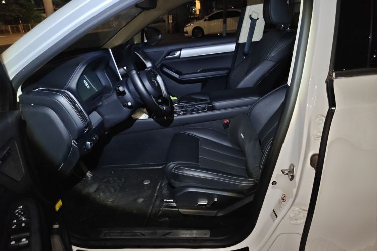 Used BYD Tang 2019 2.0T Automatic SmartConnect Luxury Version 5 Seats China VI Standard
