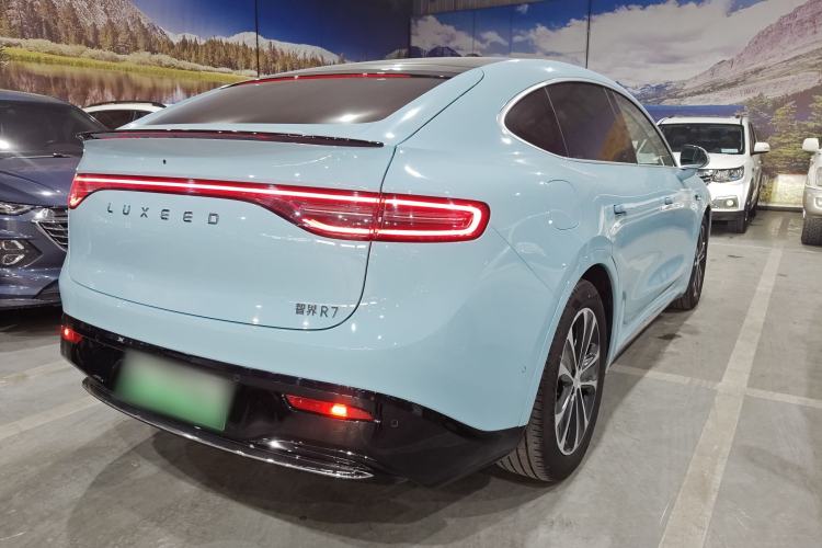 Used Hima Luxeed R7 2025 Range-Extended Version 251 km Max Rear Right 45 Deg