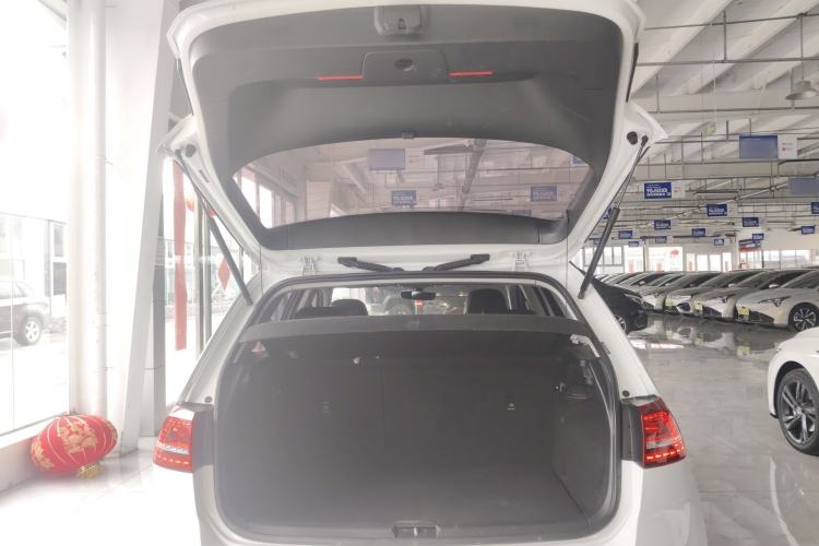 Used Volkswagen Golf 2017 230TSI Automatic Luxury Million-Vehicle Commemorative Edition