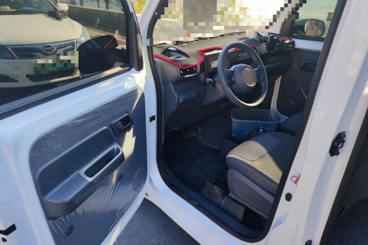 Used Wuling Zhiguang New Energy 2025 Standard Model
