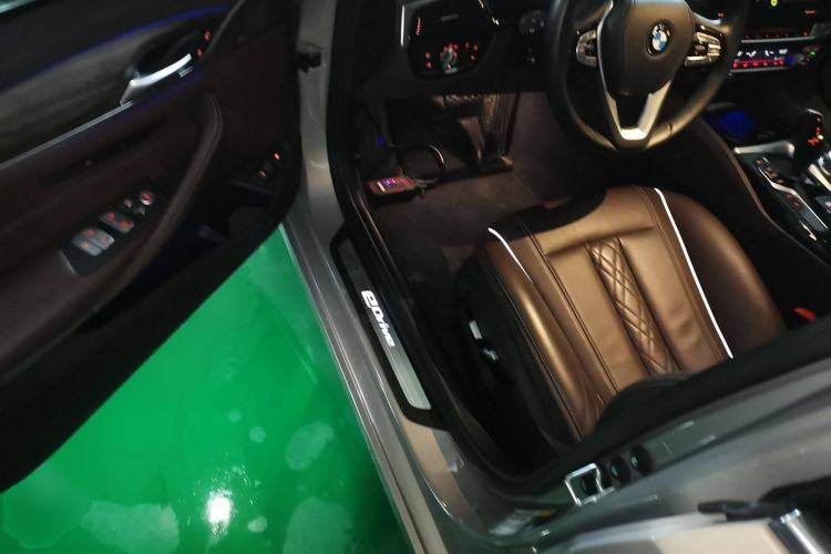 Used BMW 5 Series New Energy 2019 530Le Luxury Package
