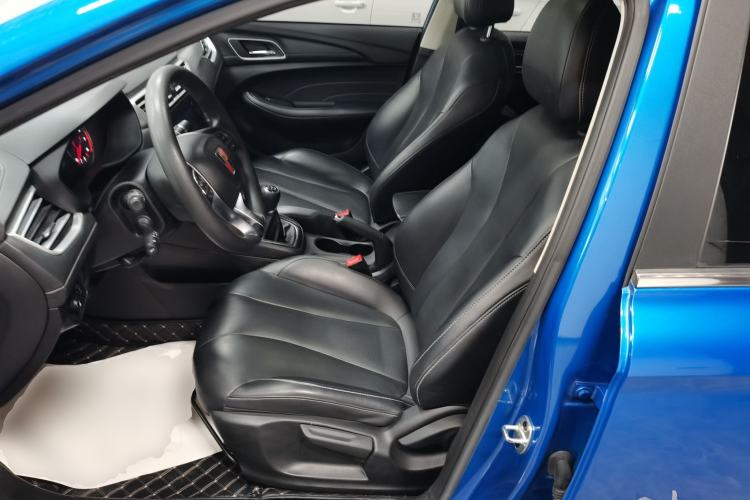 Used Roewe i5 2019 1.5L Manual 4G Connectable Langhao Edition