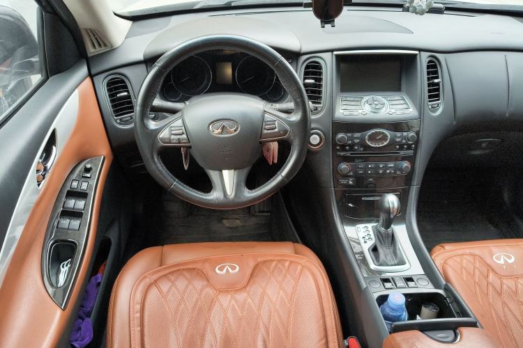 Used Infiniti QX50 2015 2.5L Comfort Edition
