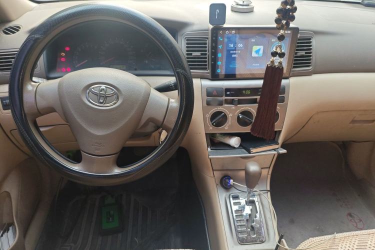 Used Toyota Corolla EX 2011 1.6L Automatic Classic Edition Center Console